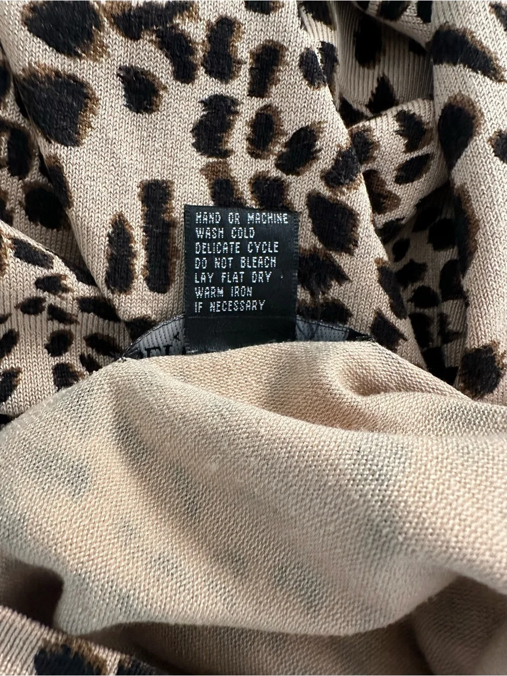 Vintage Oliver Perry Y2K Mob Wife Leopard Print Cardigan Sweater Size M